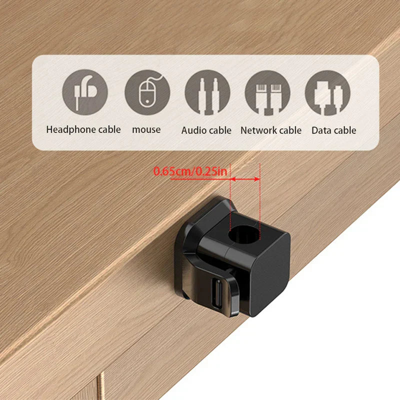 selbstklebende kabelclips für die wand - Schwarzer Kabelclip an einer Holztischkante montiert, mit fünf Kabeltyp-Symbolen und einer 0,65-cm-Messung darüber
