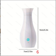 Máquina de perfume - Difusor blanco con forma de jarrón con botón de encendido azul, mostrando altura 16 cm/6,3 pulgadas y ancho 7 cm/2,75 pulgadas sobre fondo blanco
