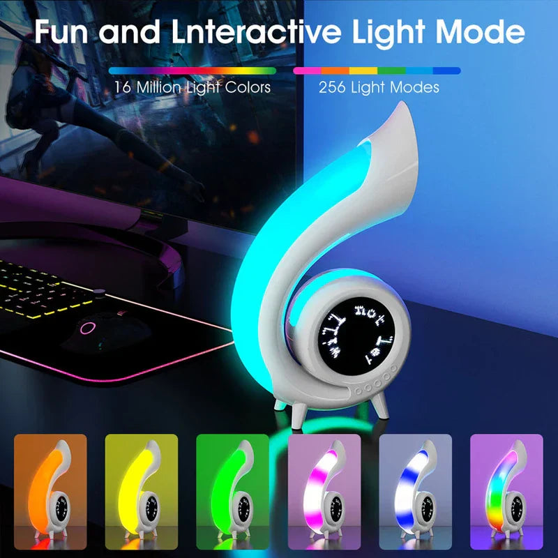 altavoz bluetooth retro - Lámpara RGB con forma de caracol sobre un escritorio junto a un teclado y monitor gaming, con 6 vistas previas de colores de luz de muestra debajo