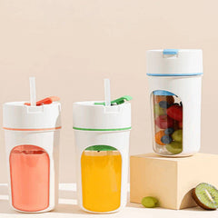 Centrifugal electric juicer extractor machine with fresh fruits and vegetables