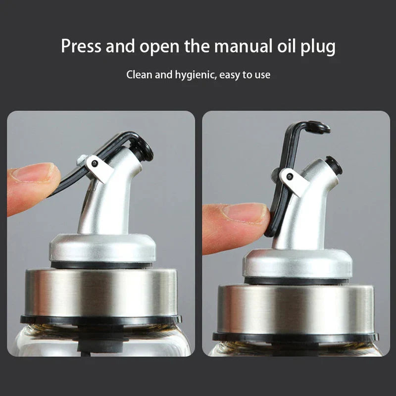 Glass Cruet - Two-step demonstration of pressing the lever to open and close the pour spout plug