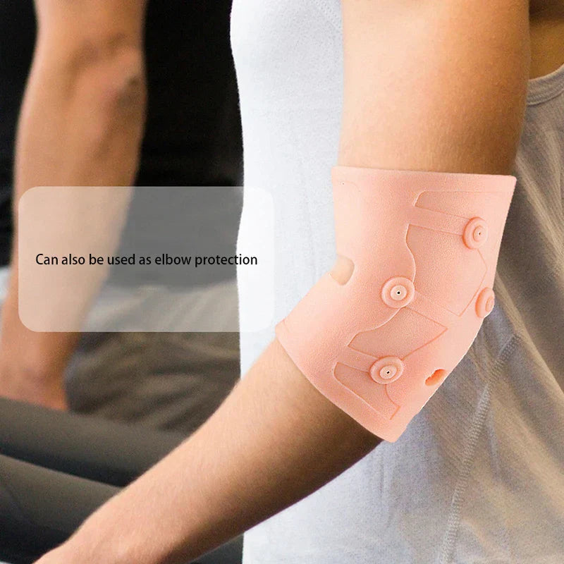 kniebandage kompressionshülse - Nahaufnahme des Ellbogens einer Person mit pfirsichfarbener Silikon-Magnetbandage, mit überlagertem Text zur Verwendung als Ellbogenschutz