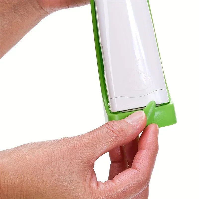 Manual Garlic Press Twist Mincer Crusher