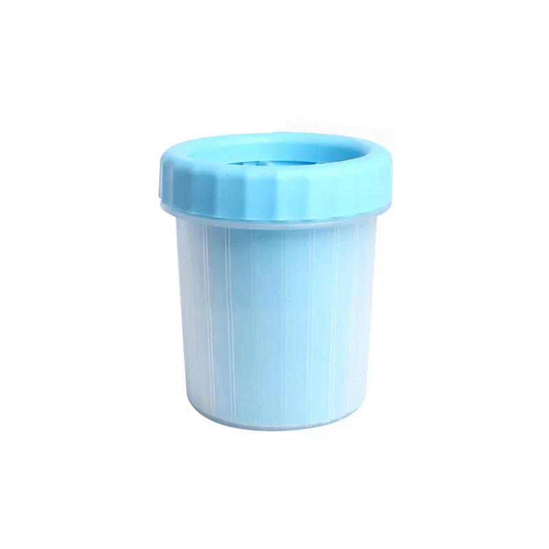 Pet paw cleaner cup with internal brushes