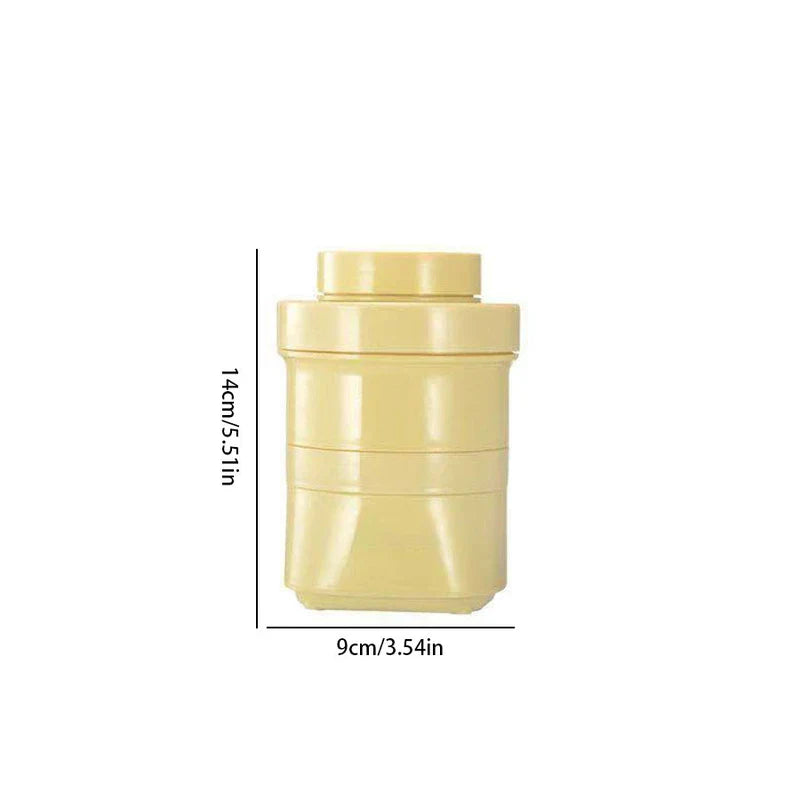 Größenangaben einer Komponente des blassgelben Smoothie-Makers für eine Portion, 14 cm hoch und 9 cm breit, auf schlichtem weißem Hintergrund