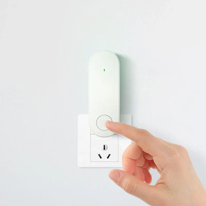 Ultrasonic Pest Repeller Plug-In Device