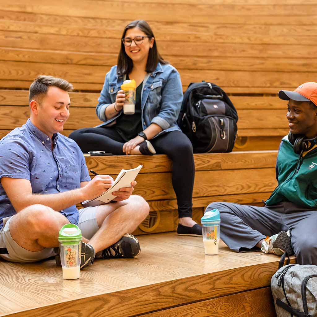 The CrunchCup Everich and Tomic Housewares Co., LTD