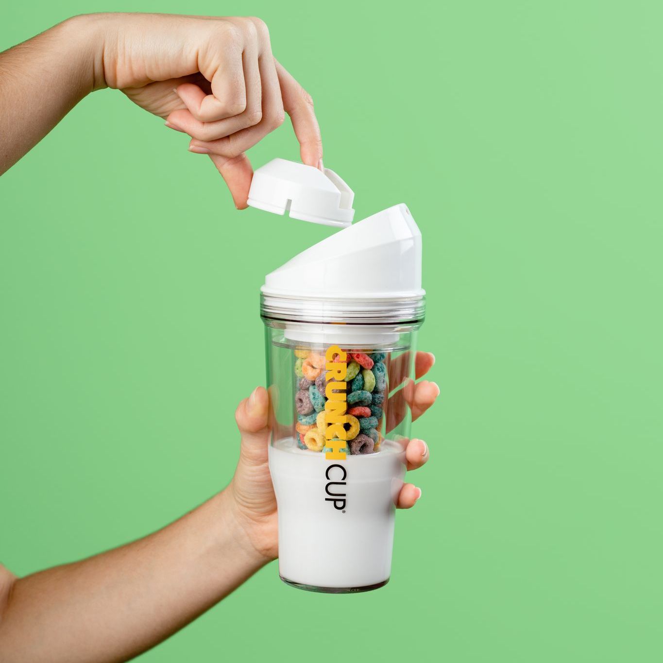 The CrunchCup Everich and Tomic Housewares Co., LTD