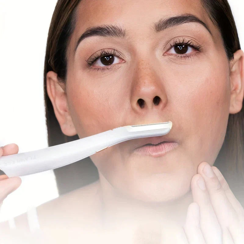 Manual Bikini Razor Trimmer with LED Light Battery Op