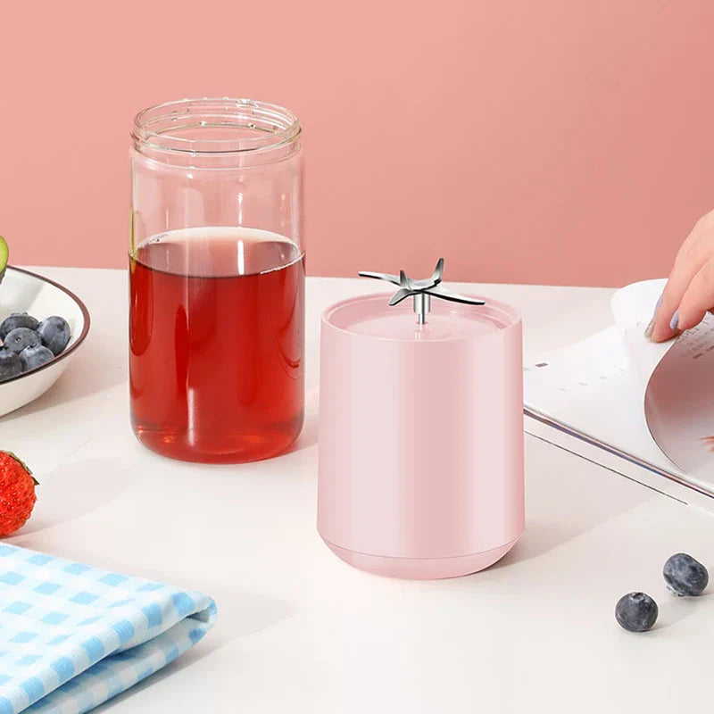 Manual Glass Citrus Juicer Cup